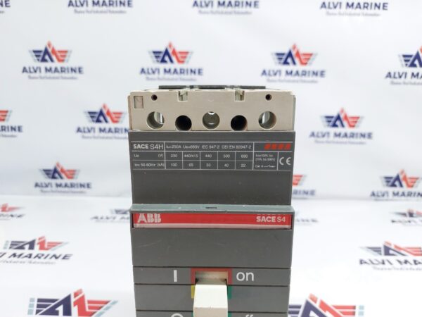 ABB SACE S4 SACE PR212/P CIRCUIT BREAKER SACE PR212/P 250A 690V