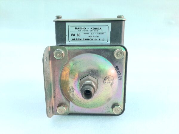 BARKSDALE D2T-H18SS PRESSURE OR VACUUM ACTUATED SWITCH