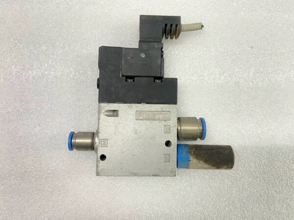 FESTO CPE18-M1H-3GL-1/4 SOLENOID VALVE