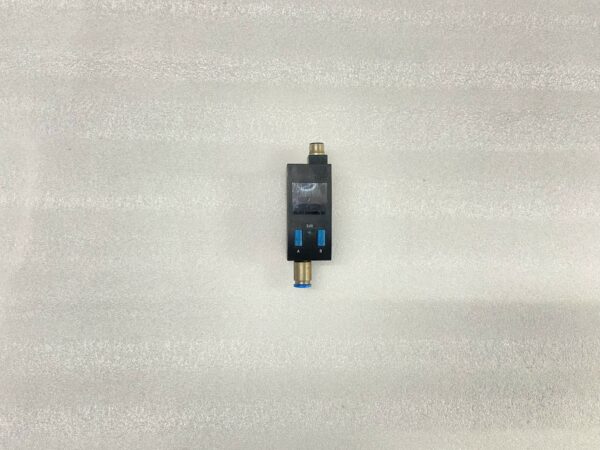 FESTO SDE1-D10-G2-W18-L-P2-M12 PRESSURE SWITCH 0...10BAR