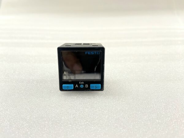 FESTO SPAB-P10R-G18-2P-M8 PRESSURE SENSOR