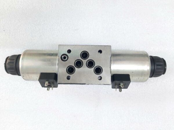 REXROTH R901328328 DIRECTIONAL SPOOL VALVE 5-4WE 10 G41-50/EG24N9K4/M S0771