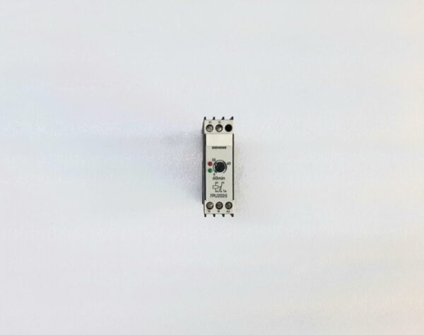 SIEMENS 7PU2020-4AN20 TIME RELAY 220-240V~ 60MIN