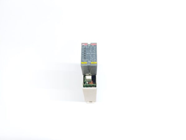 ABB RT9 SAFETY RELAY 2TLA010029R0000