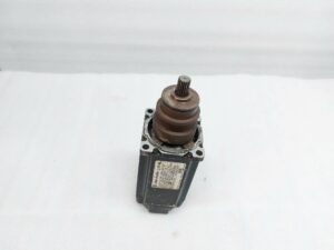 ALLEN-BRADLEY MPM-B1153F-SJ72AA SERVO MOTOR 3 PHASE 5500 RPM MAX, 0-400HZ