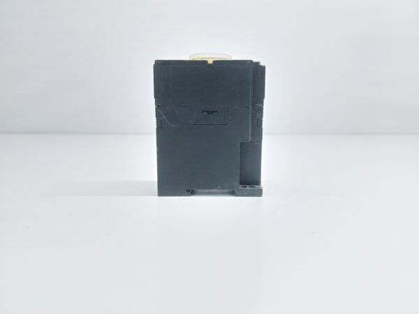 SIEMENS 7PU2240-7AN20 TIMER RELAY 20SEC