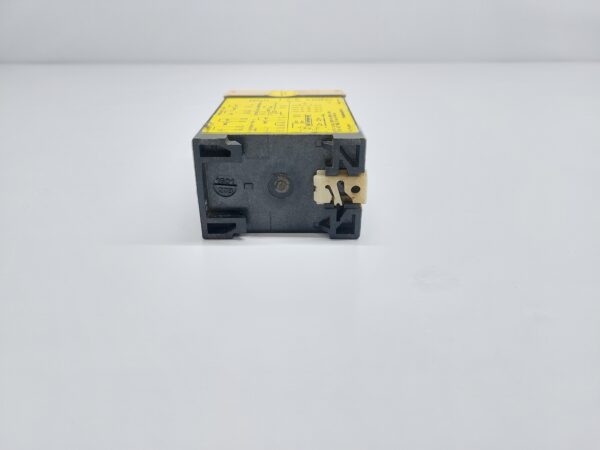 JOKAB SAFETY JSBR3 SAFETY RELAY - Image 6