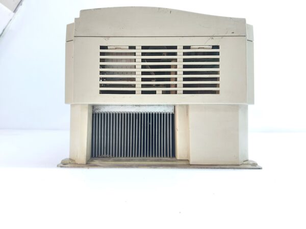 MAGNETEK HPV 600 AC DRIVE HPV600-4028-R0N3-E1J REV. 01 11 HP WIHTOUT REMOTE PANEL