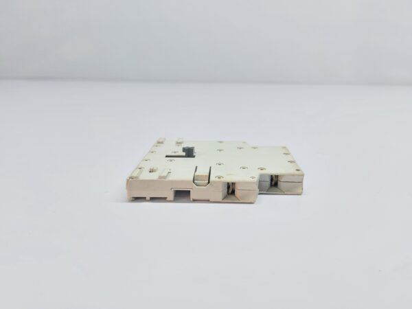 MOELLER 11 SI DIL M AUXILIARY CONTACT - Image 4