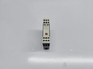 SIEMENS 7PU6220-7NJ20 STAR/DELTA TIMER RELAY