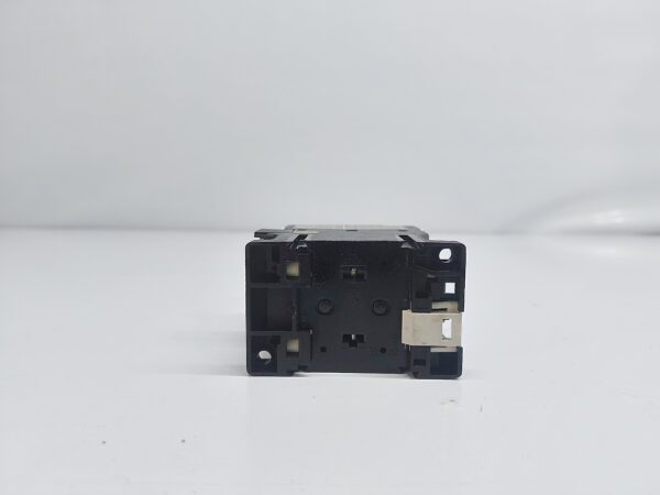 KOLCKNER MOELLER DIL00M-10 CONTACTOR - Image 7