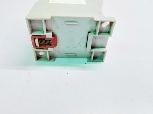 TELEMECANIQUE NY2 B20 SAFETY RELAY BARRIER