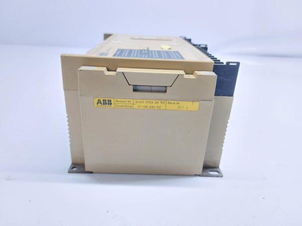 ABB 07 KR 240 R2 PLC SYSTEM GJV3 0724 28 R2