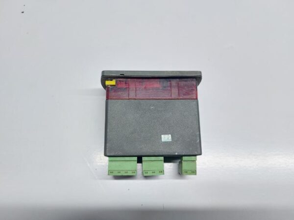 CAREL PJ32S0P000 TEMPERATURE CONTROLLER