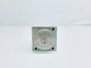 CARLO GAVAZZI FAA01DW24 MULTIFUNCTION TIMER