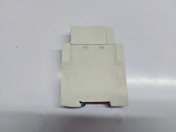 CROUZET EUL VOLTAGE CONTROL RELAY 84 872 001