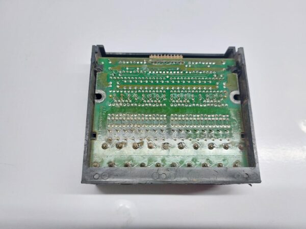 IDEC PFJ-N161U 16-DC INPUT UNIT 24VDC