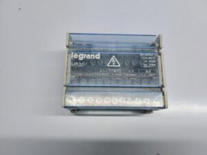 LEGRAND 048 86 POWER DISTRIBUTION BLOCK