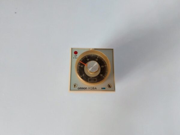 OMRON H3BA-8 TIMER