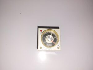 OMRON H3BA-8H TIMER