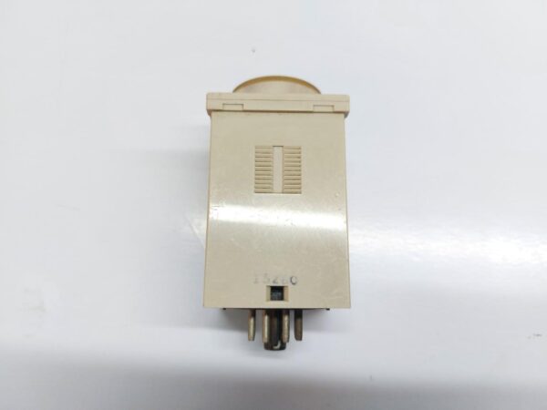OMRON H3BH-8 TIMER