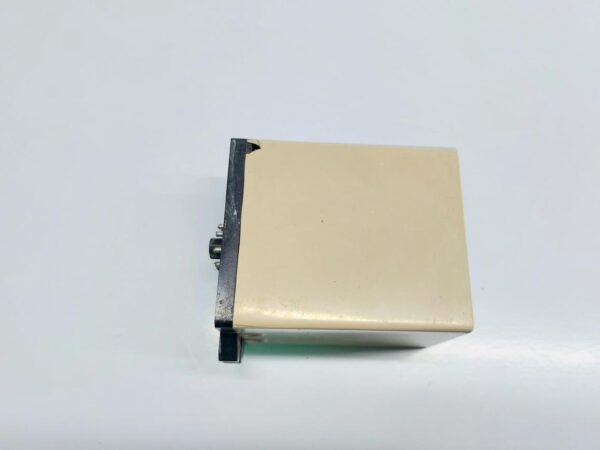 OMRON SDV-FM7 VOLTAGE SENSOR