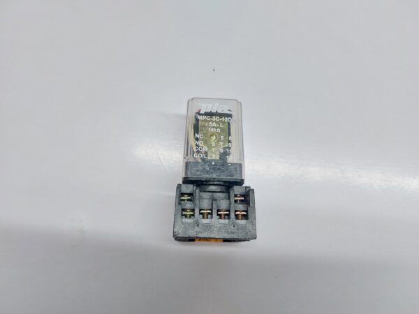 PLA MPC-3S-12D-5A-L PLUGGING RELAY WITH BASE ES11E