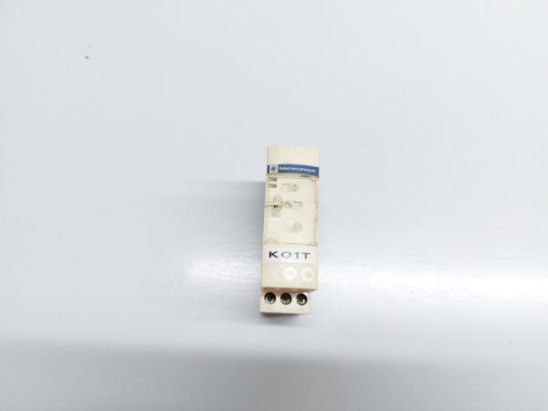 TELEMECANIQUE RE7TL11BU ON DELAY TIMER RELAY