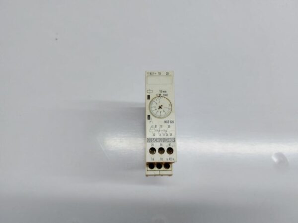 SCHLEICHER NGZ 320 TIMER RELAY ZG1W2R1-44-76-00A