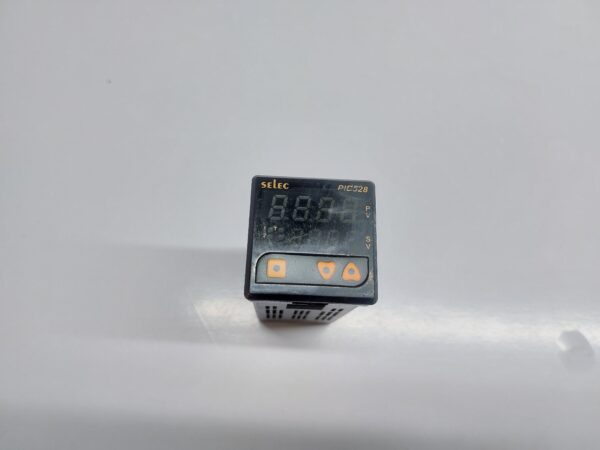 SELEC PID528-1 TEMPERATURE CONTROLLER