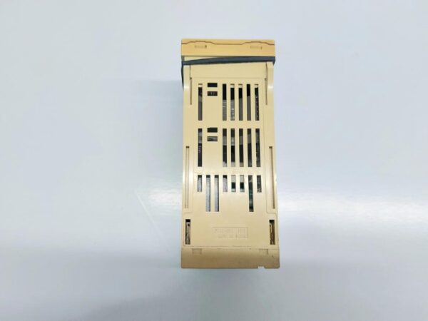 SHIMADEN SR1-8P-1W THERMOSTAT