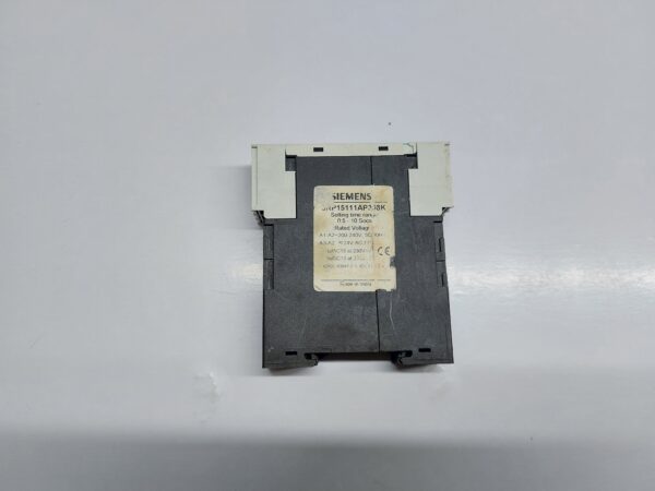 SIEMENS 3RP1511-1AP30 TIMING RELAY 3RP15111AP308K