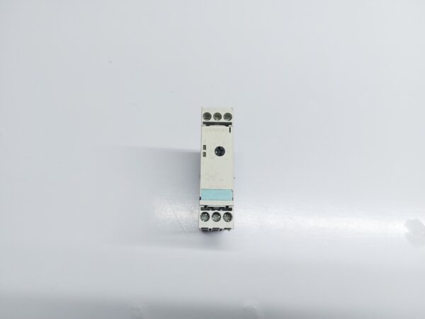 SIEMENS 3RP1511-1AP30 TIMING RELAY 3RP15111AP308K