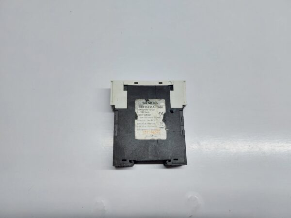 SIEMENS 3RP1513-1AP30TIME DELAY RELAY