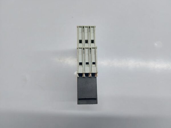 SIEMENS 3RP1533-1AP30 TIMING RELAY - Image 6