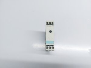 SIEMENS 3RP1576-1NM20 STAR/DELTA TIMING RELAY 3RP15761NM208K