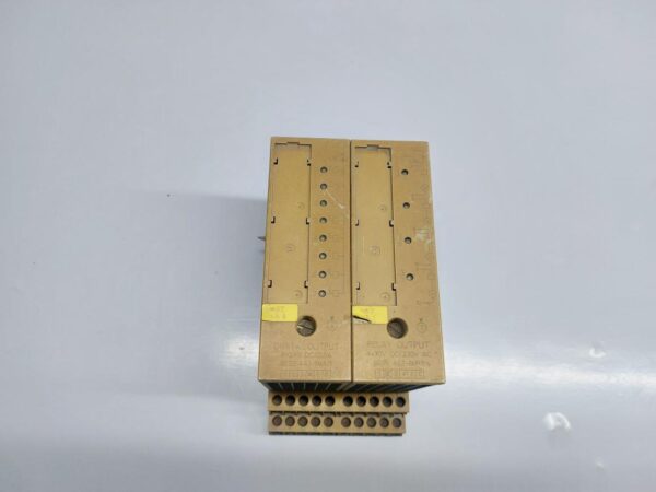 SIEMENS 6ES5 441-8MA11 DIGITAL OUTPUT MODULE