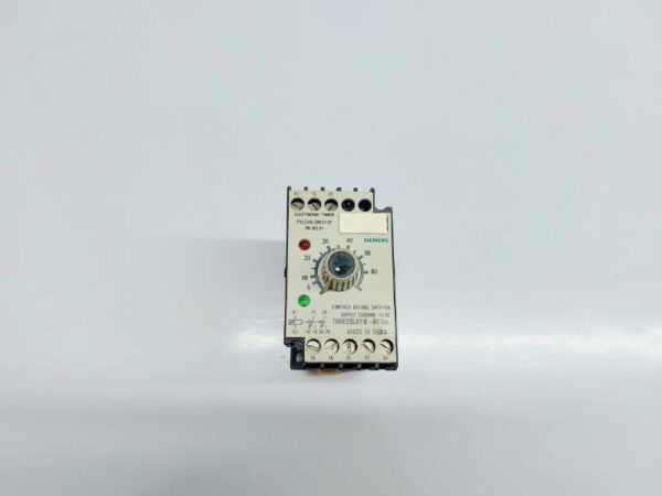 SIEMENS 7PU2240-2BN32-0Z ON DELAY ELECTRONIC TIMER 6-60 SEC