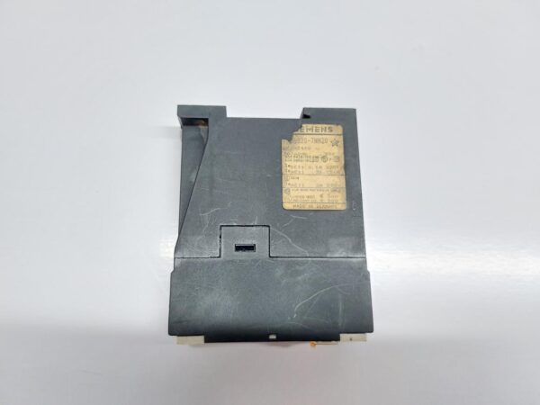 SIEMENS 7PU6020-7NN20 TIME RELAY