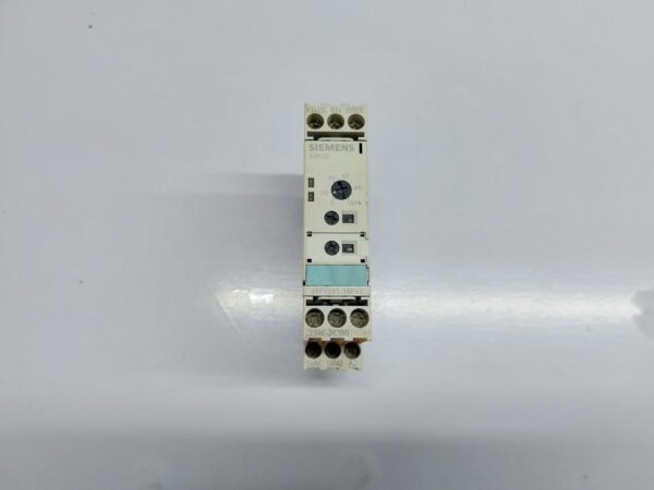 SIEMENS SIRIUS 3RP1505-1BP30 TIMING RELAY