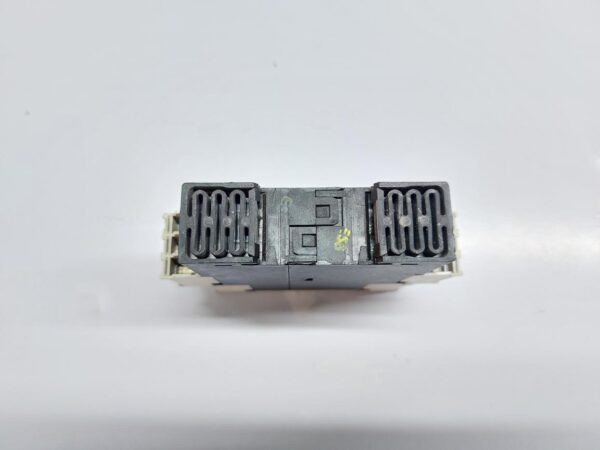 SIEMENS SIRIUS 3RP1505-1BP30 TIMING RELAY