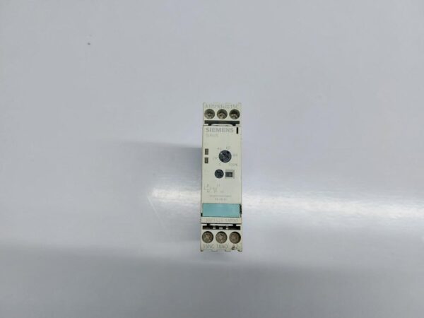 SIEMENS SIRIUS 3RP1525-1AP30 TIMING RELAY