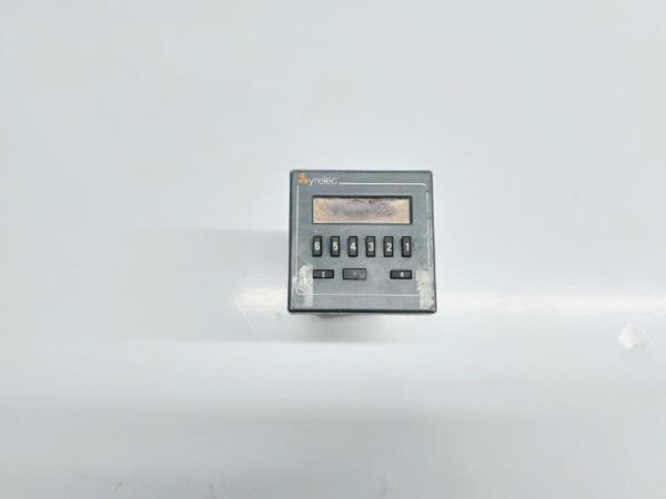 TOHO TTC-104-3-RN-A DIGITAL TEMPERATURE CONTROLLER