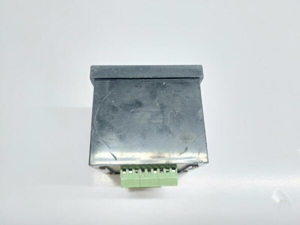 UNITECH UT-102 MEASURING INSTRUMENTS