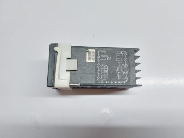 YUDIAN AI-208 TEMPERATURE CONTROLLER - Image 4