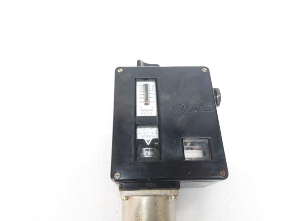 DANFOSS RT9 THERMOSTAT TEMPERATURE SWITCH