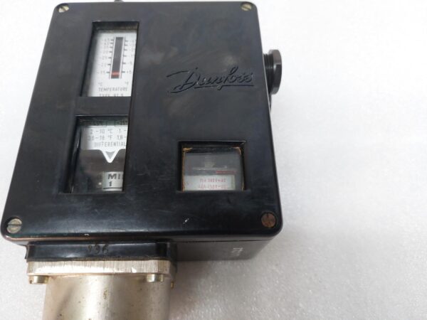 DANFOSS RT9 THERMOSTAT TEMPERATURE SWITCH