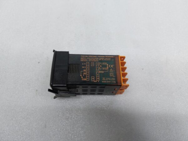 SELEC TC513 TC513AX TEMPERATURE CONTROLLER