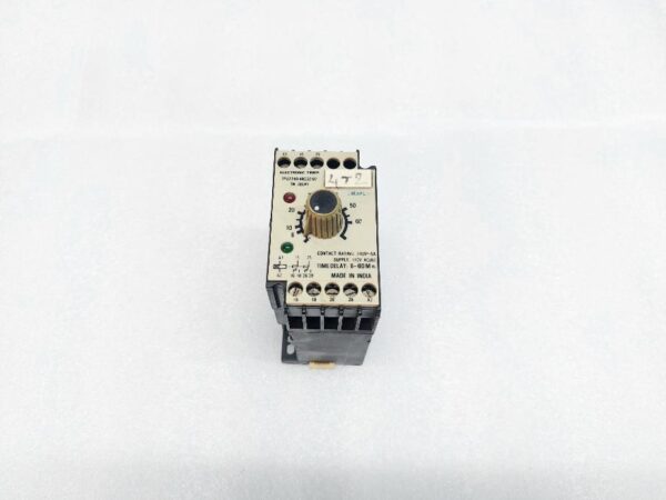 SIEMENS 7PU2240-4BG32-0Z ELECTRONIC TIMER