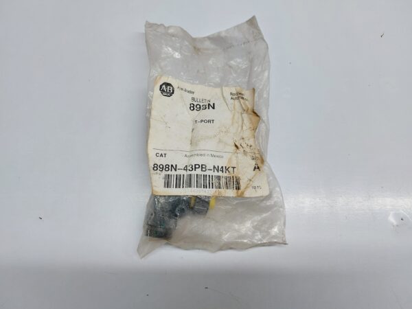 ALLEN-BRADLEY ROCKWELL AUTOMATION 898N-43PB-N4KT TRUNK TEE PLUG